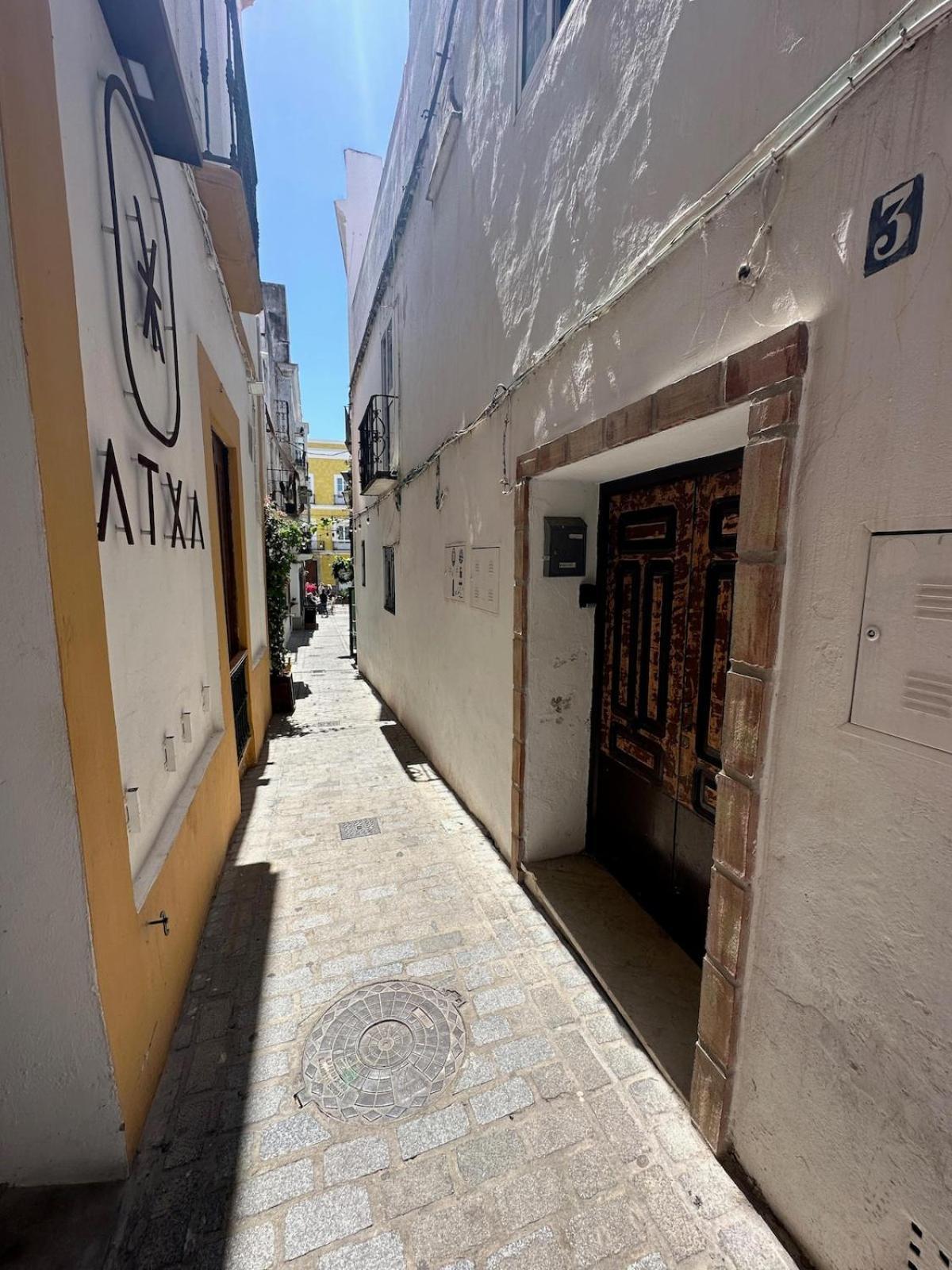 Apartment In Old Town With Roof Terrace And Fibre, Tarifa Eksteriør billede